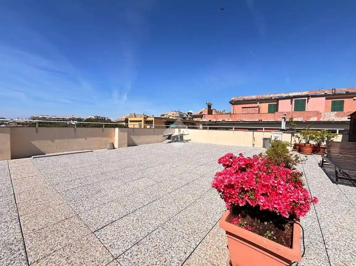 Appartamento in vendita a Genova