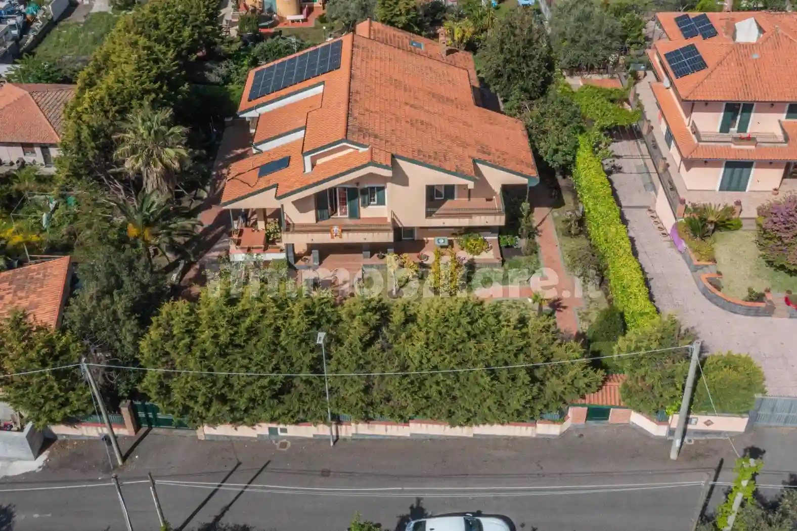Villa - foto 2