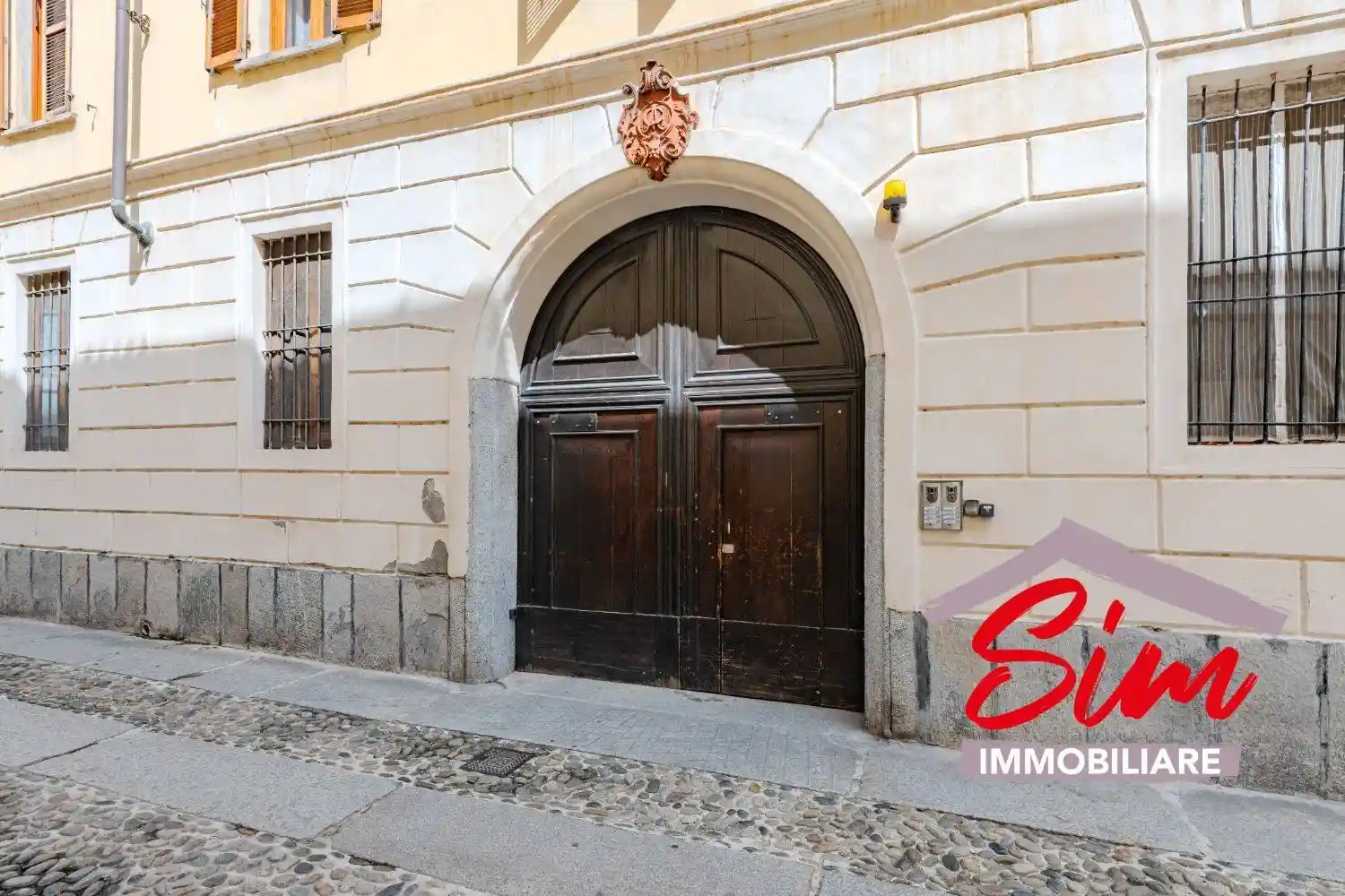 Palazzo - Edificio in vendita a Novara