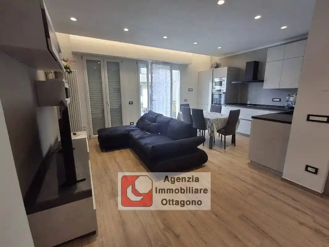 Appartamento in vendita a Viareggio