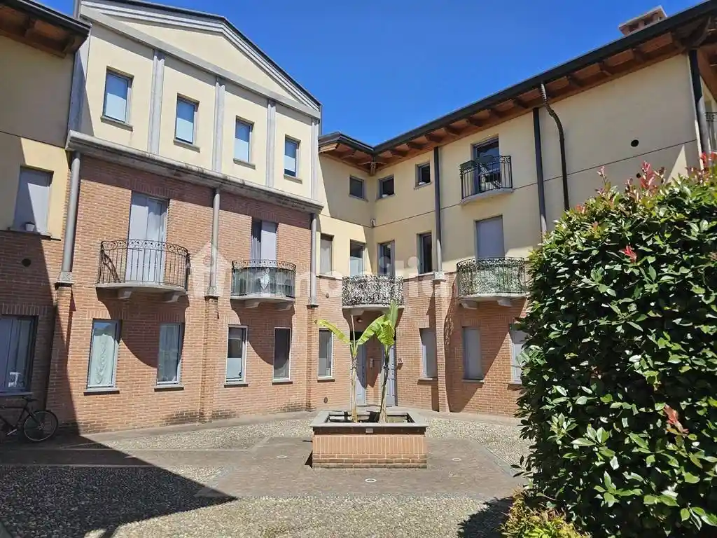 Appartamento in affitto a Meda