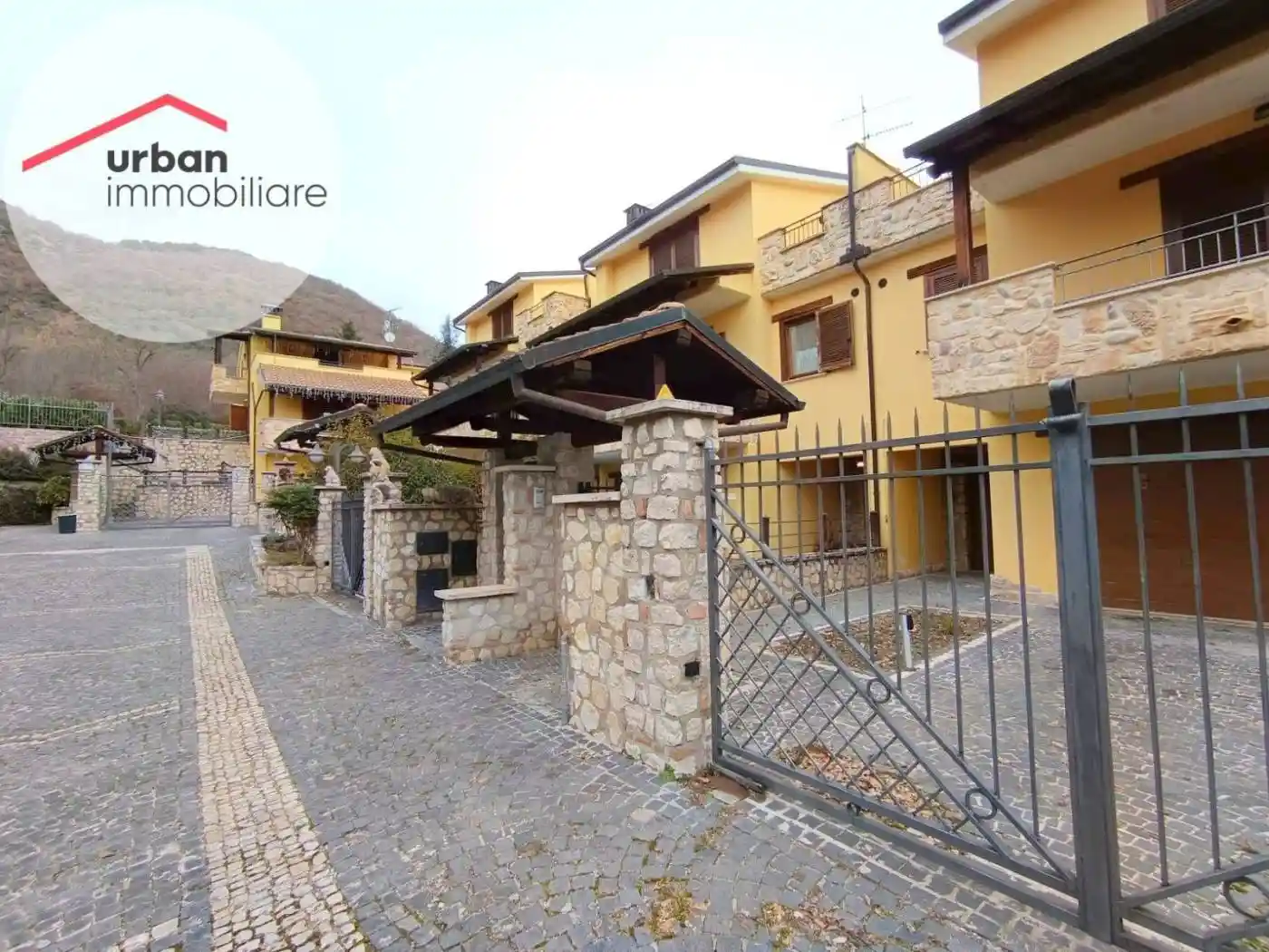 Villetta a schiera in vendita a L'Aquila