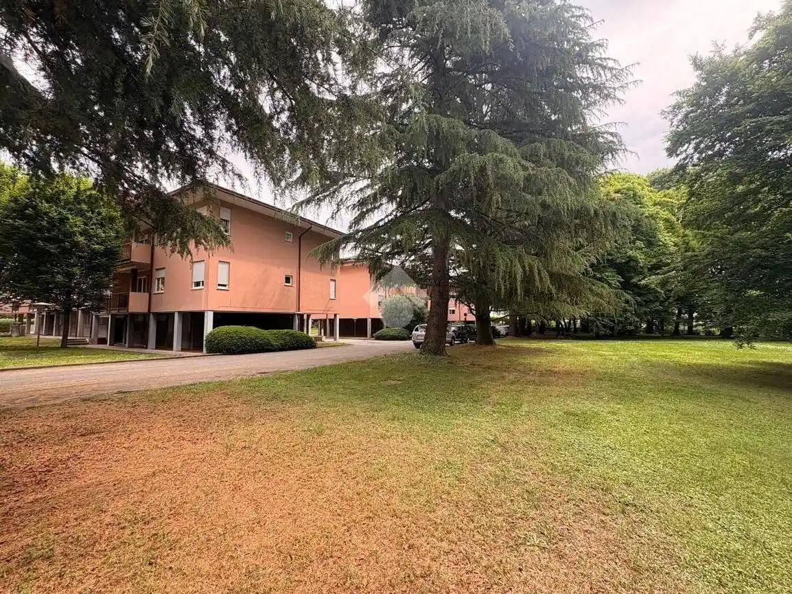 Appartamento in vendita a Varese
