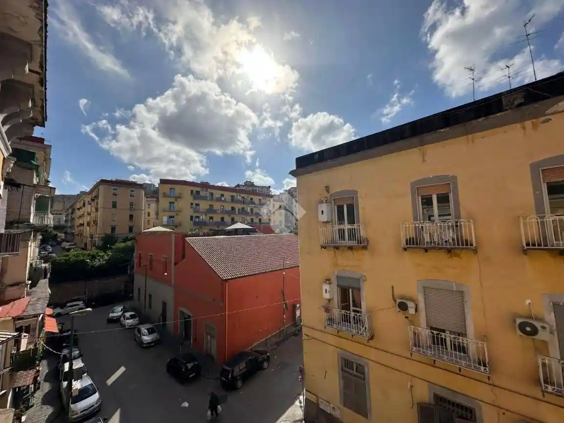 Appartamento in vendita a Napoli