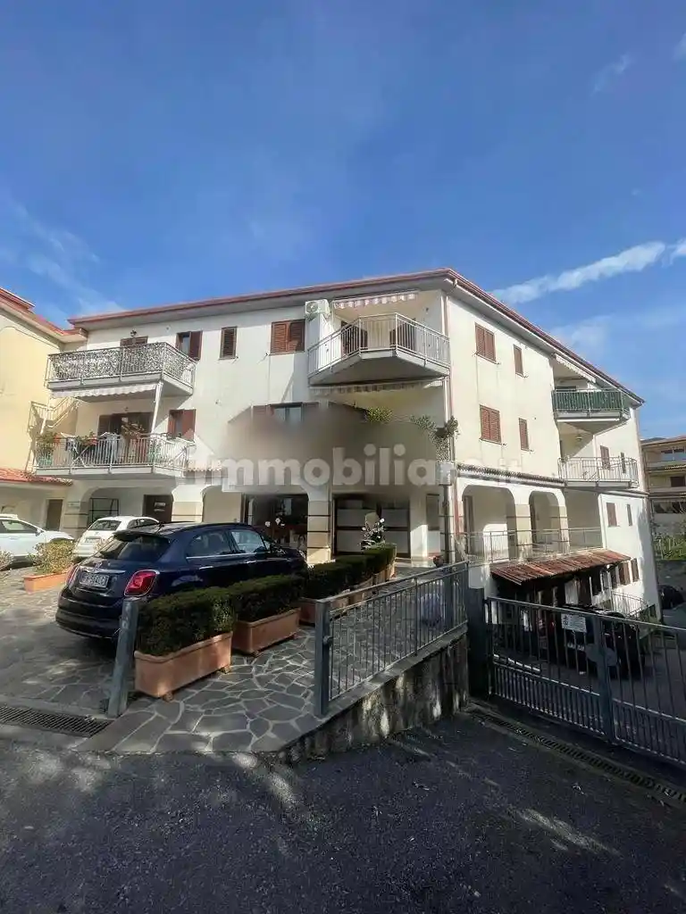 Appartamento in vendita a Belvedere Marittimo