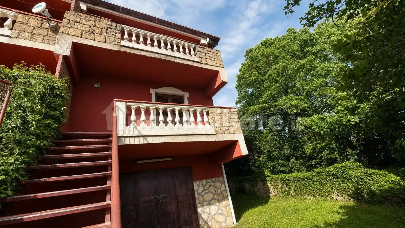 Villa in vendita a Torre Cajetani