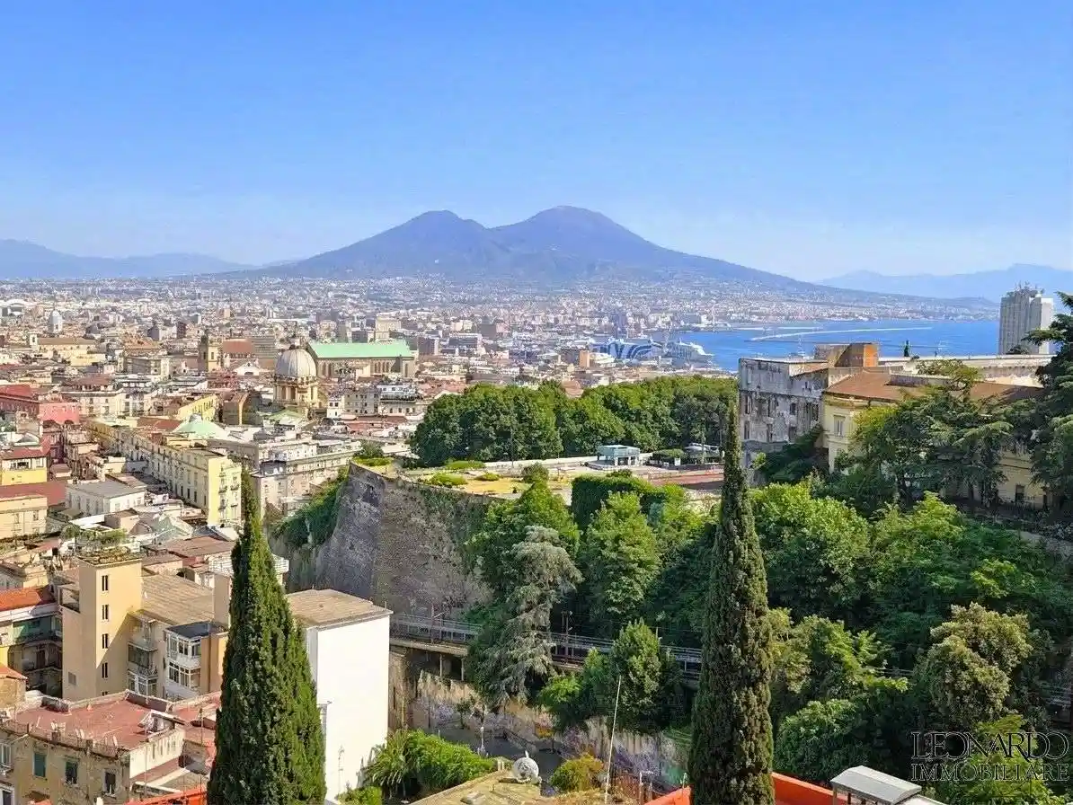 Appartamento in affitto a Napoli