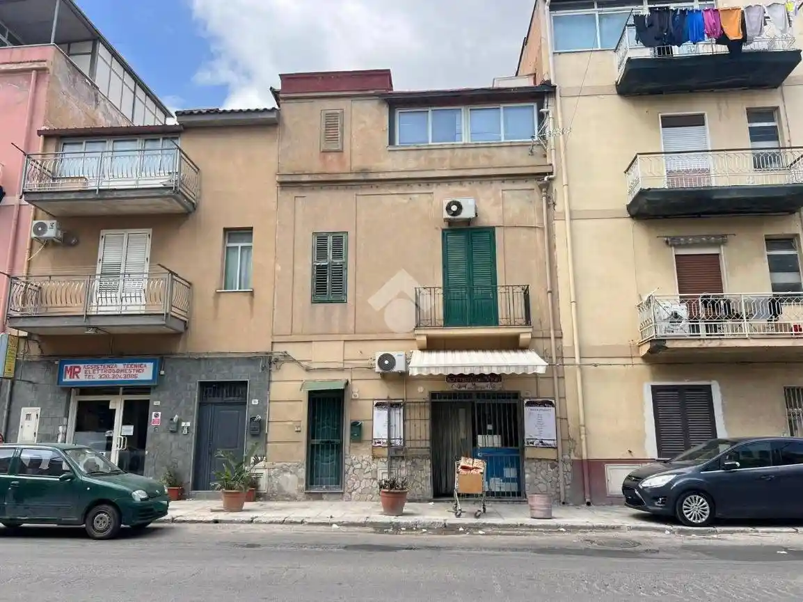 Casa indipendente in vendita a Palermo