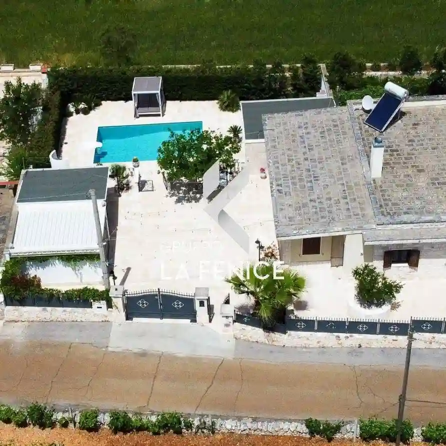 Villa - foto 2