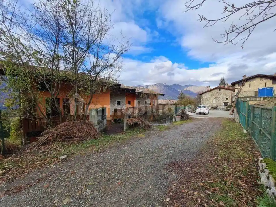 Appartamento in vendita a San Giovanni Bianco