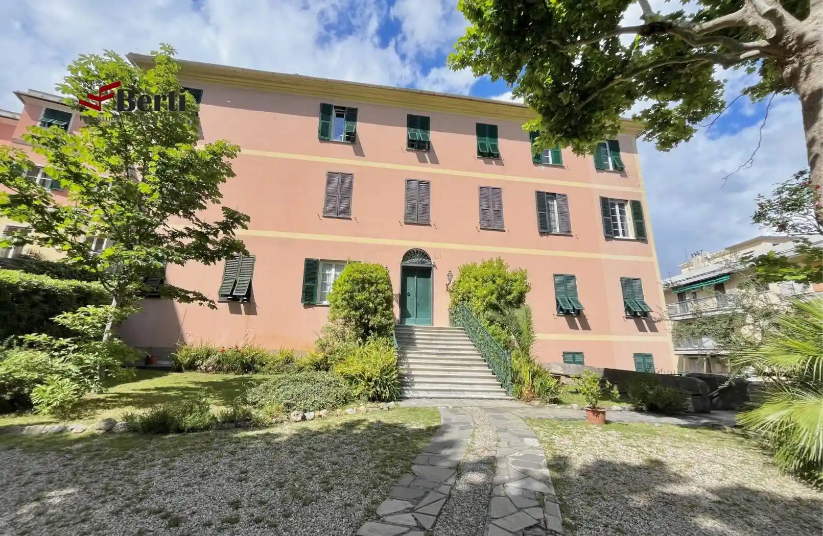 Appartamento in vendita a Genova