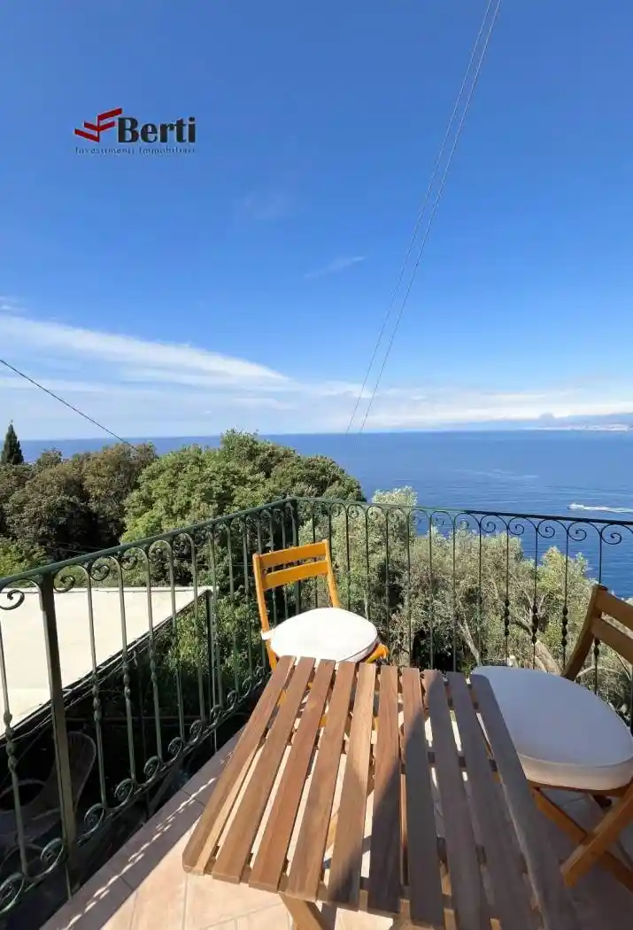Appartamento in vendita a Camogli