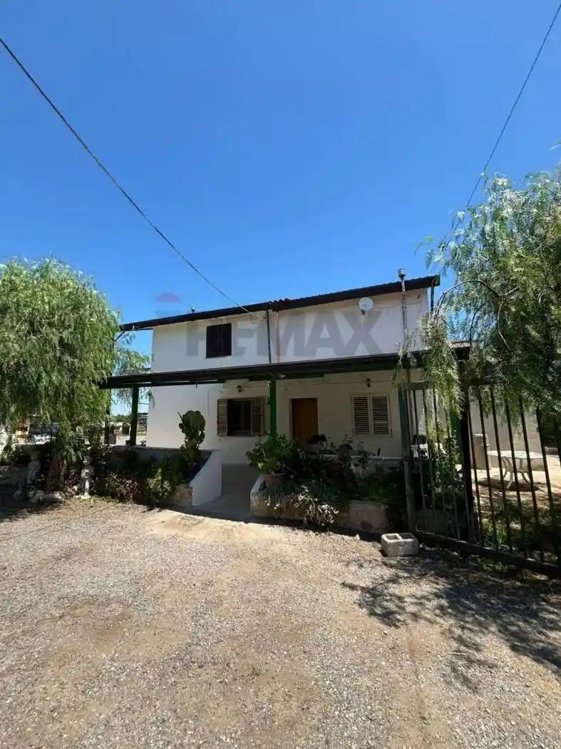Villa in vendita a Cassano all'Ionio