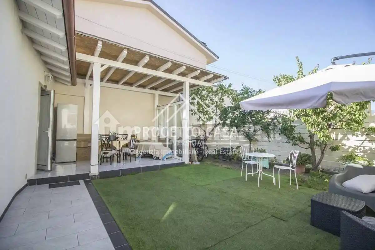 Villa in vendita a Camaiore