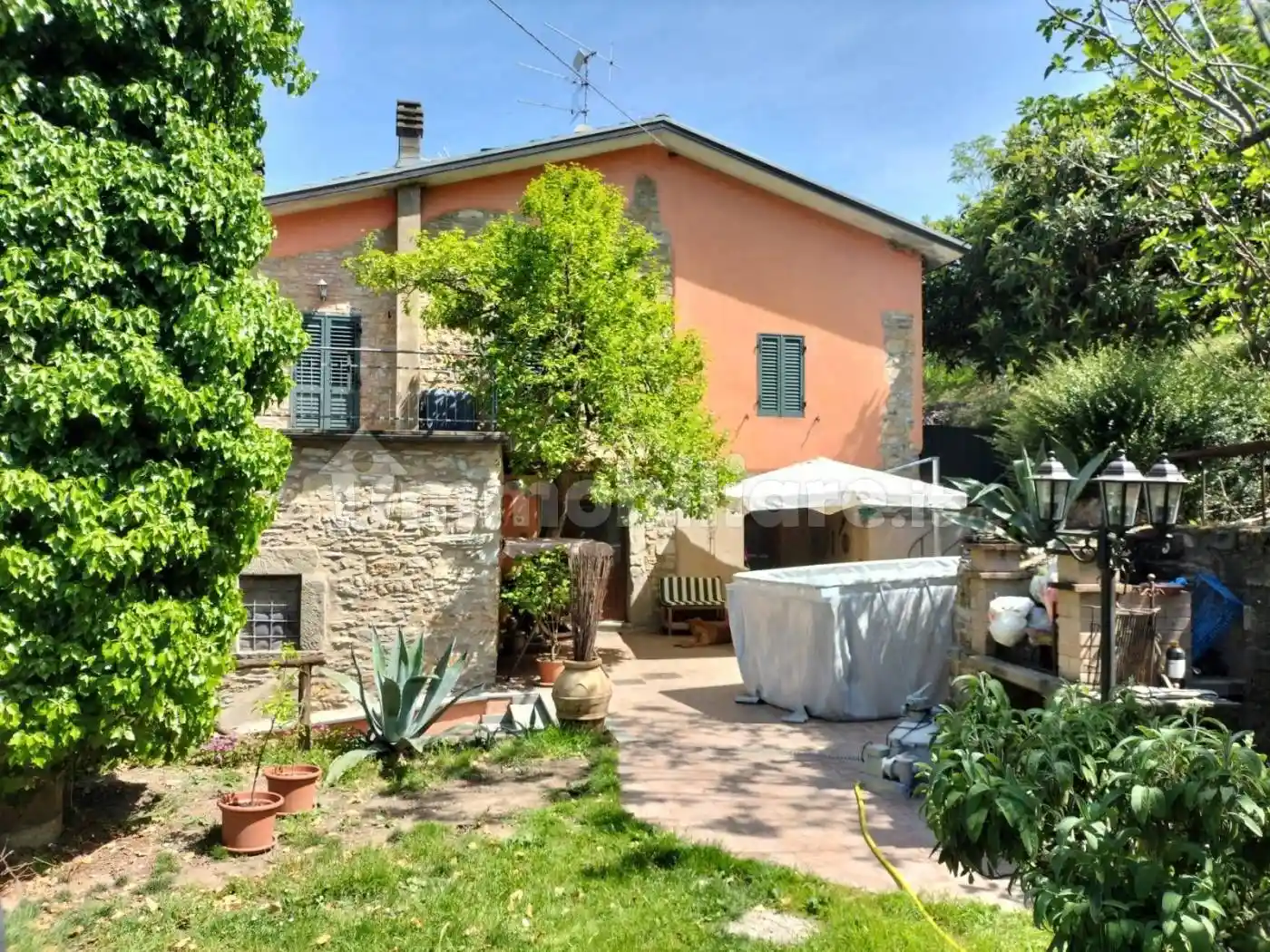 Casa indipendente in vendita a Fivizzano