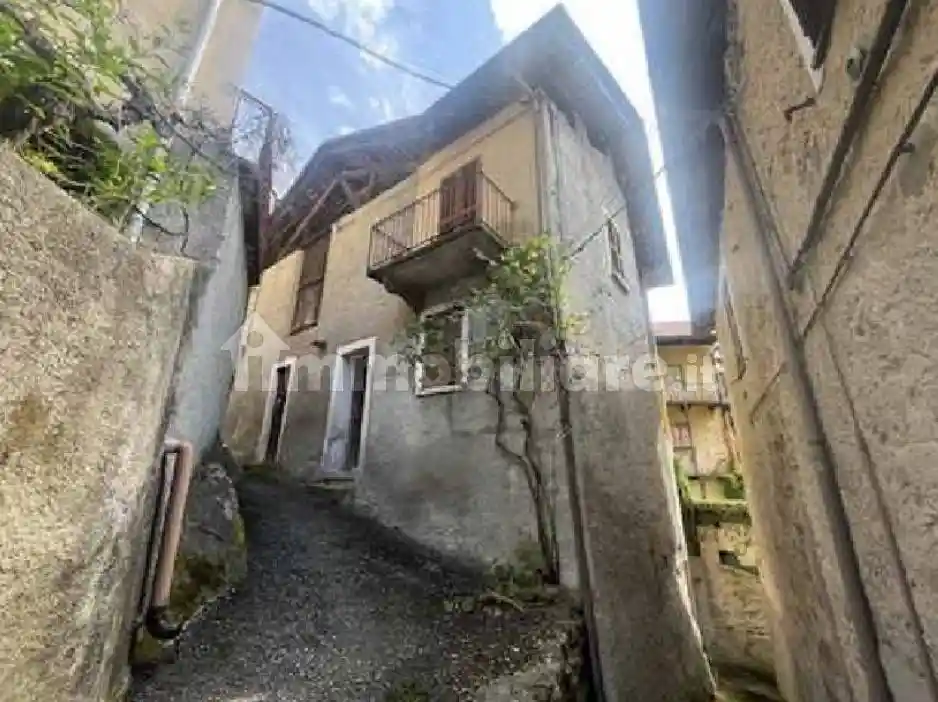 Casa indipendente in vendita a Cellio con Breia