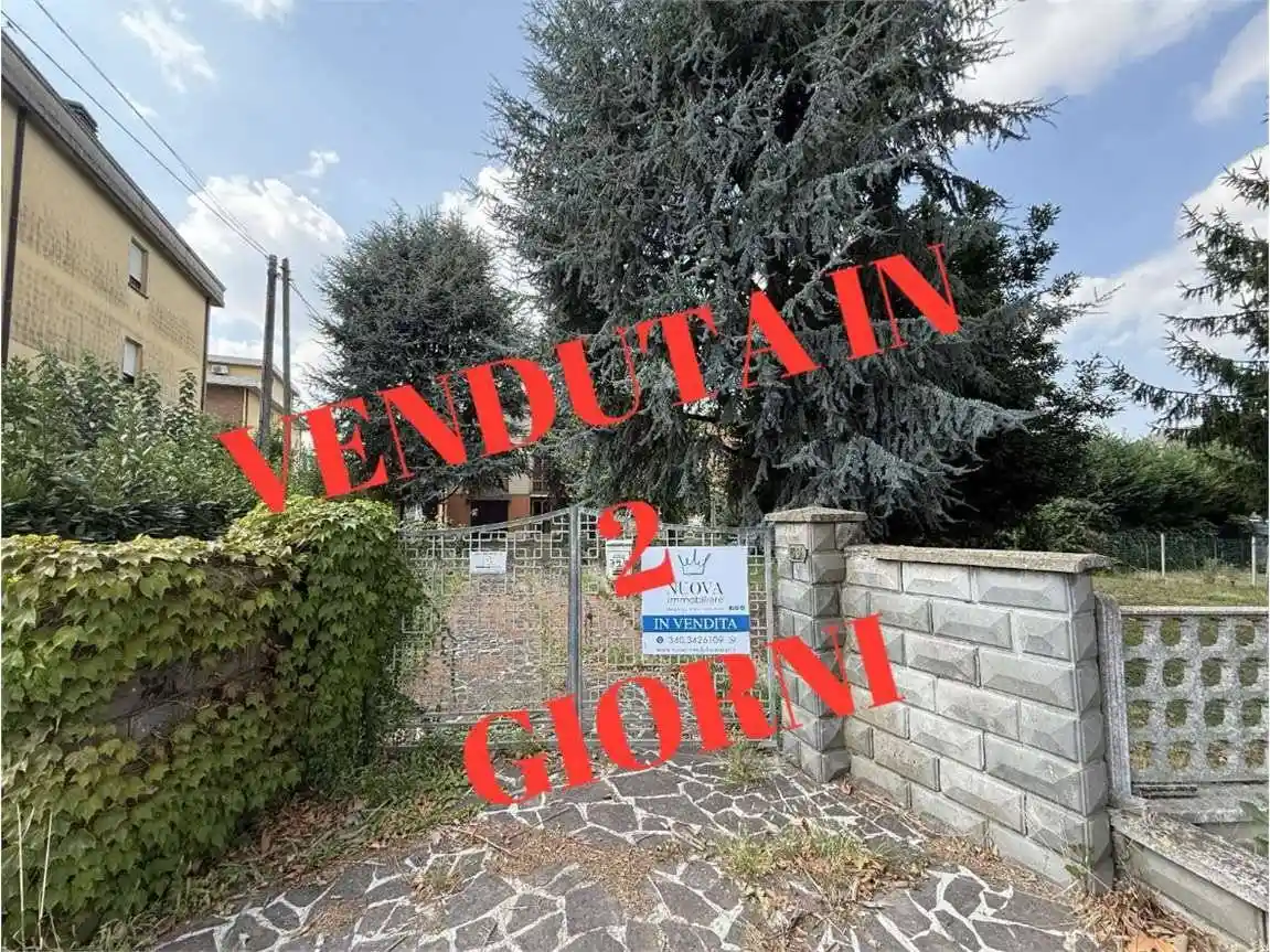 Villa in vendita a Novi di Modena