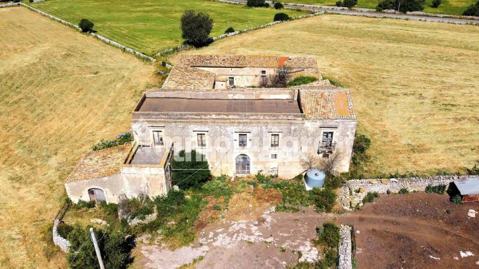 Rustico - Casale in vendita a Ragusa