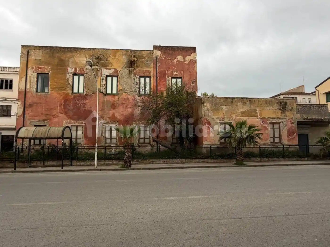 Palazzo - Edificio in vendita a Sommatino