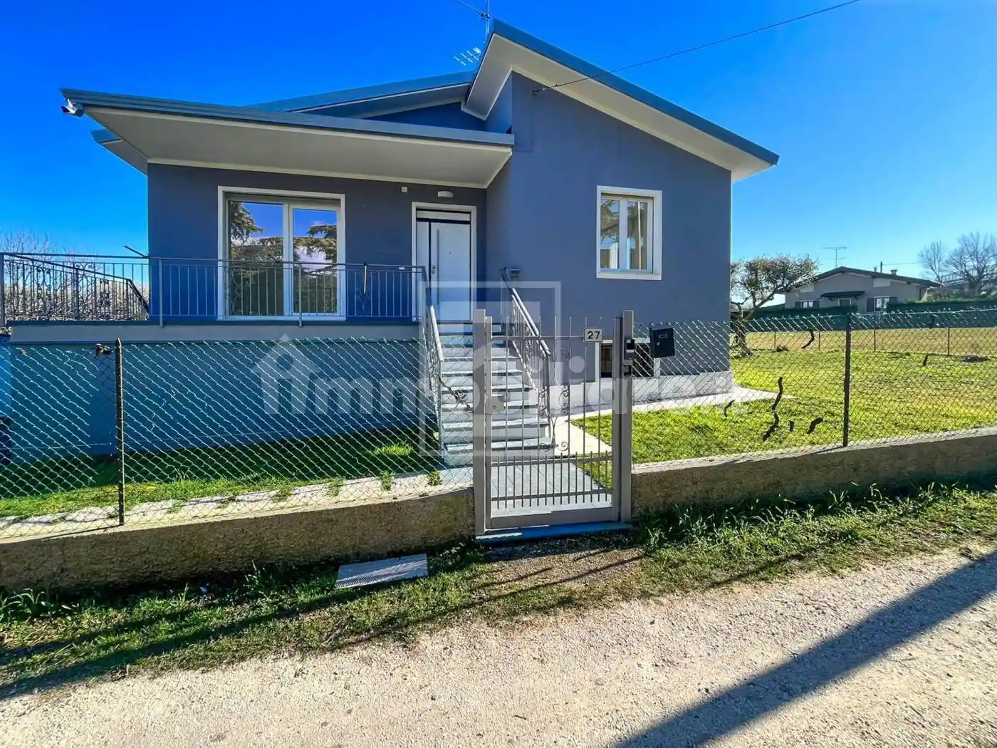 Casa indipendente in vendita a Desenzano del Garda
