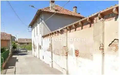 Casa indipendente in vendita a Suardi