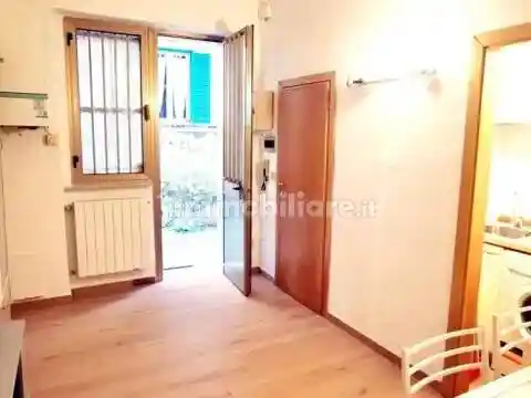 Appartamento in vendita a Livorno