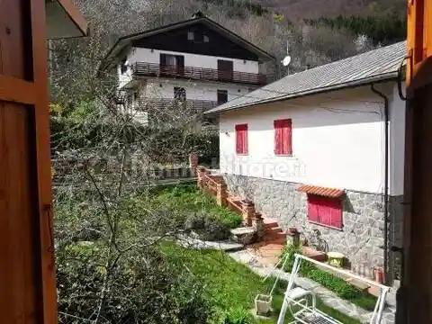 Villa in vendita a Fiumalbo