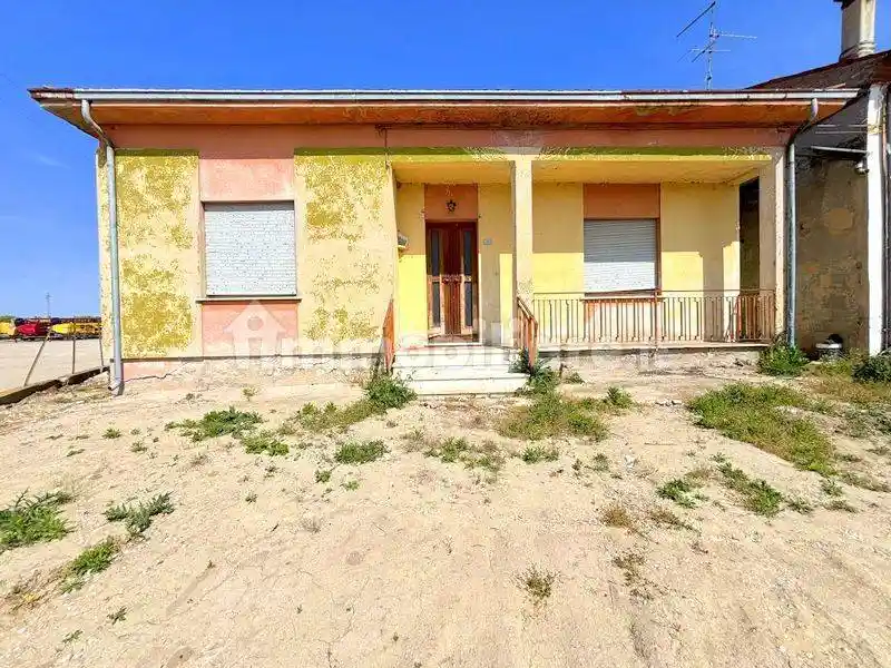 Villa in vendita a Concamarise