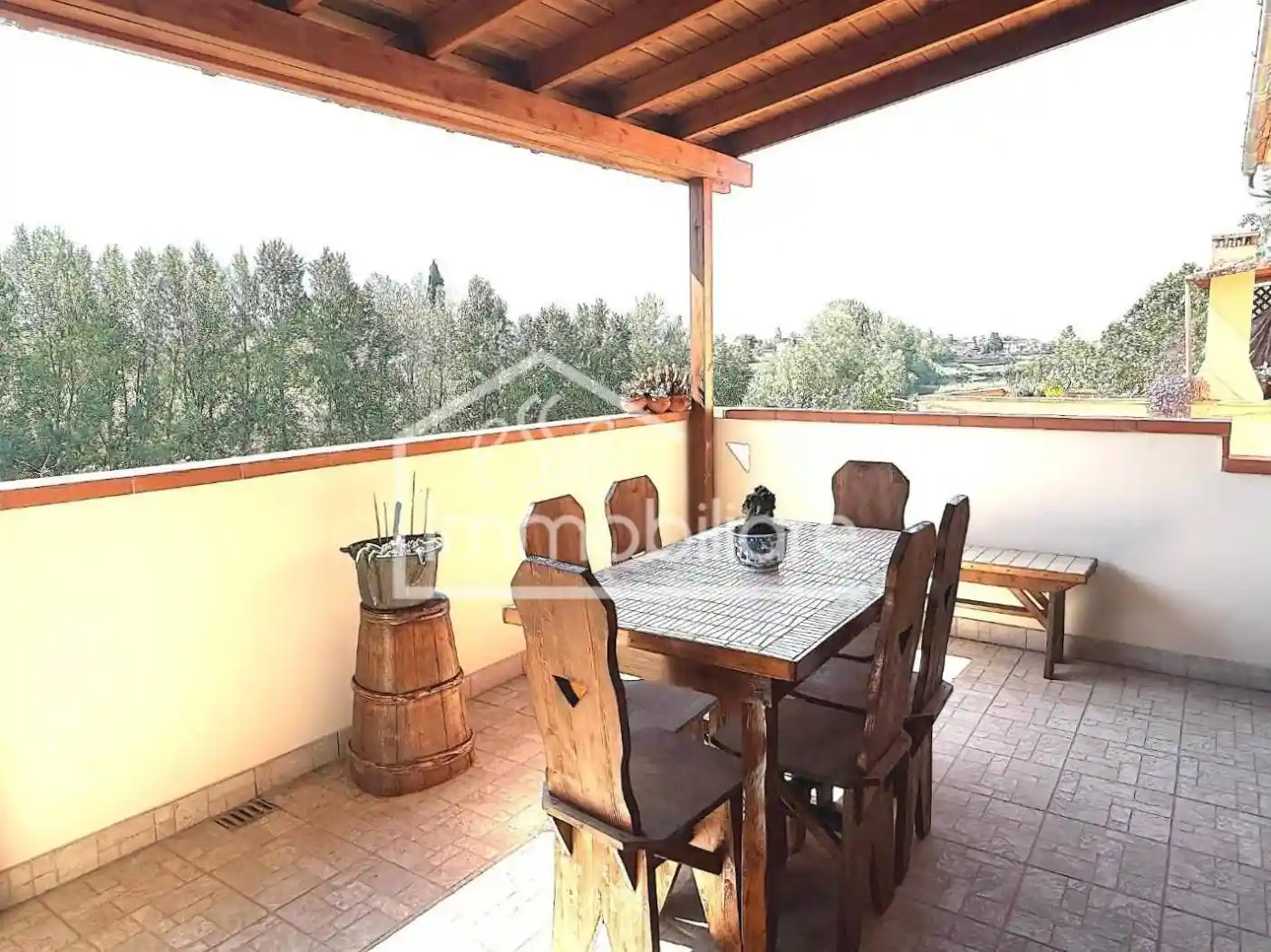 Appartamento in vendita a Capraia e Limite