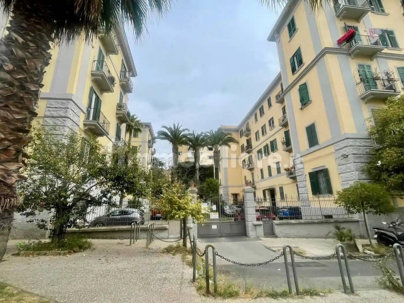 Appartamento in vendita a Napoli