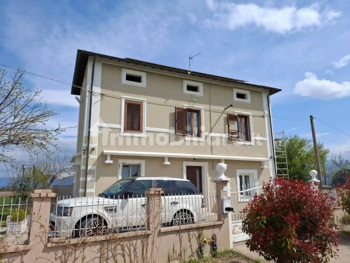 Villa - foto 2
