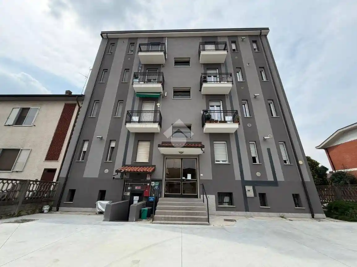 Appartamento in vendita a Casorate Primo