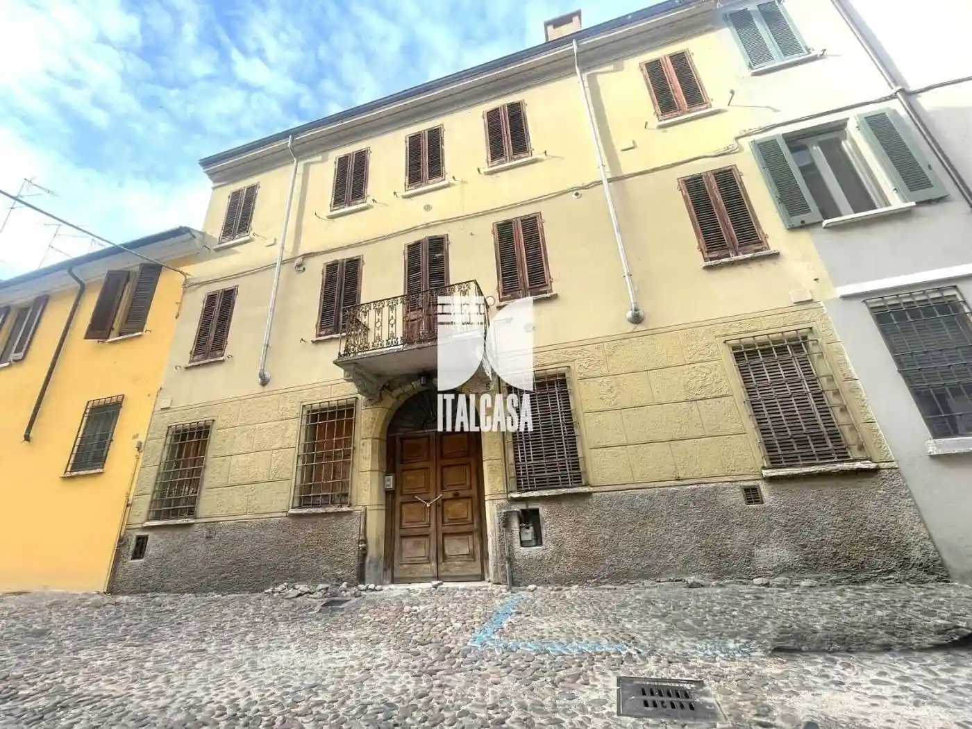 Palazzo - Edificio in vendita a Mantova