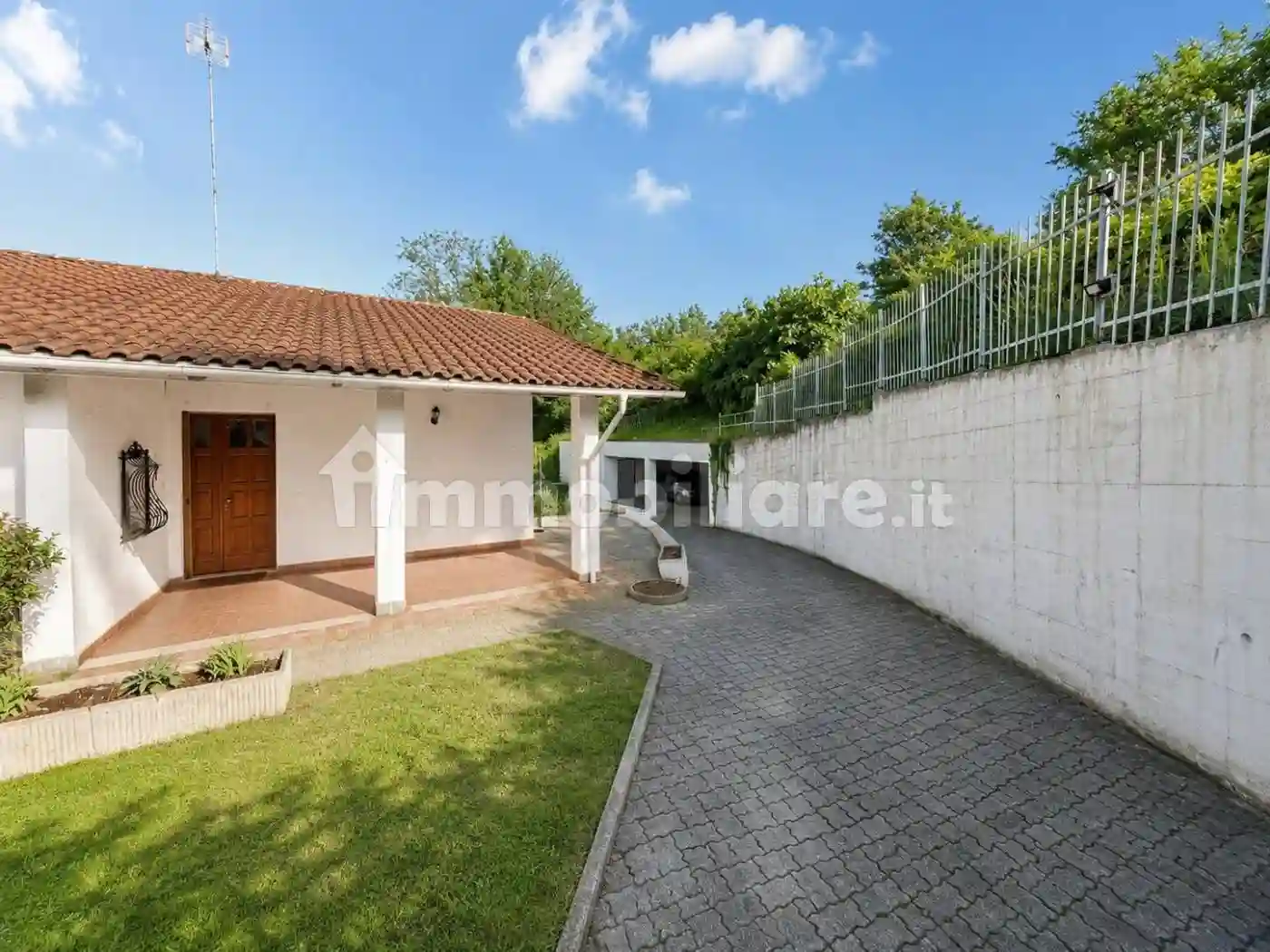 Villa - foto 2