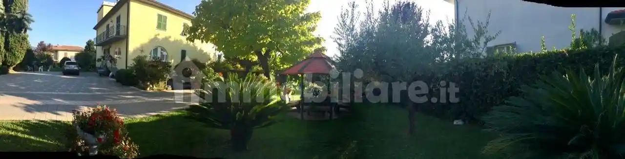 Villa in vendita a Castelnuovo Magra