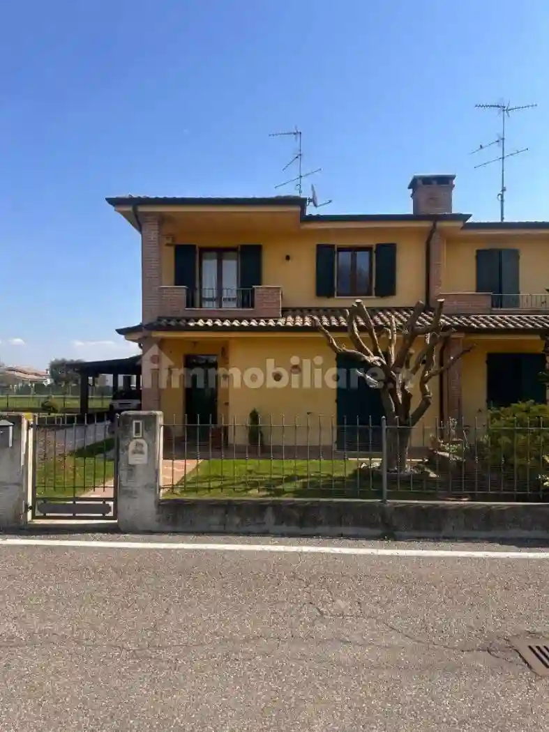Villetta a schiera - foto 2