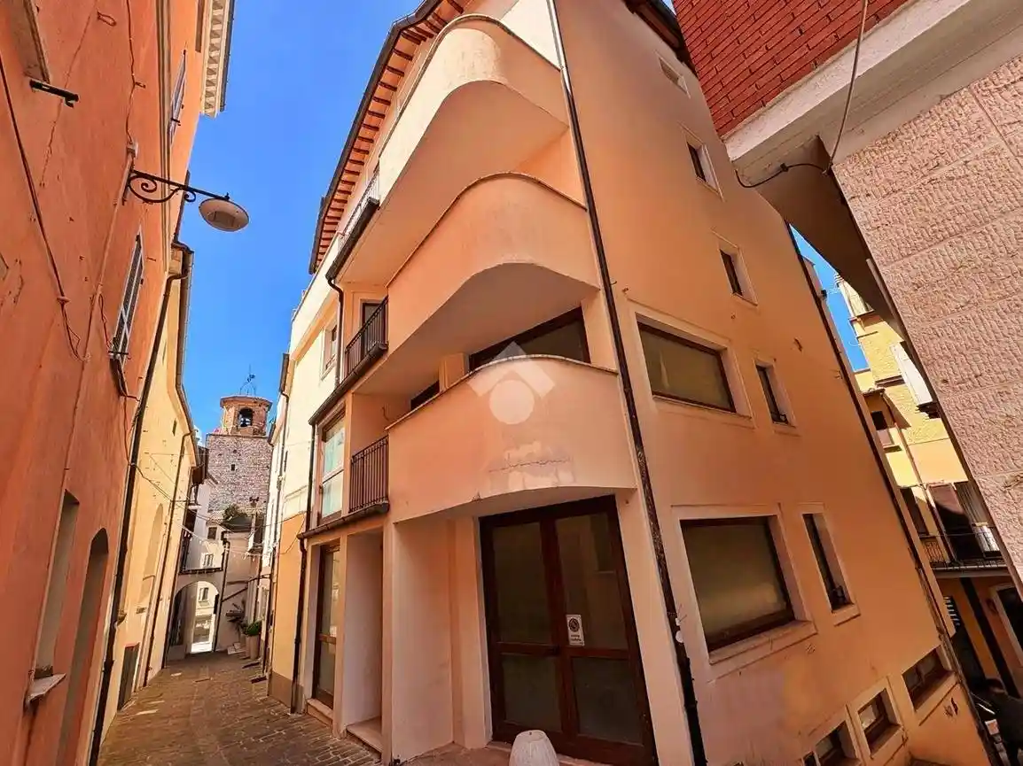 Casa indipendente in vendita a Gualdo Tadino