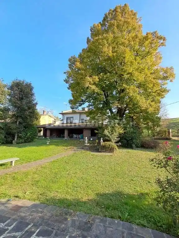 Rustico - Casale in vendita a Pieve Porto Morone