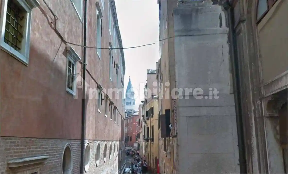 Appartamento in vendita a Venezia