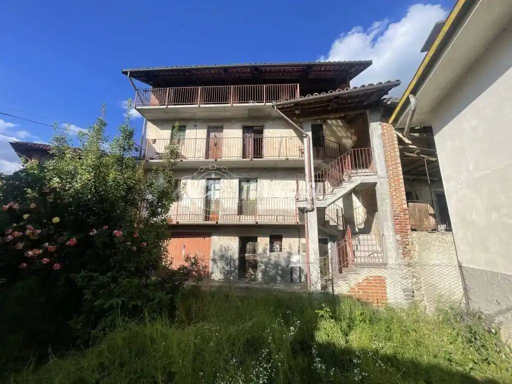 Casa indipendente in vendita a Bairo