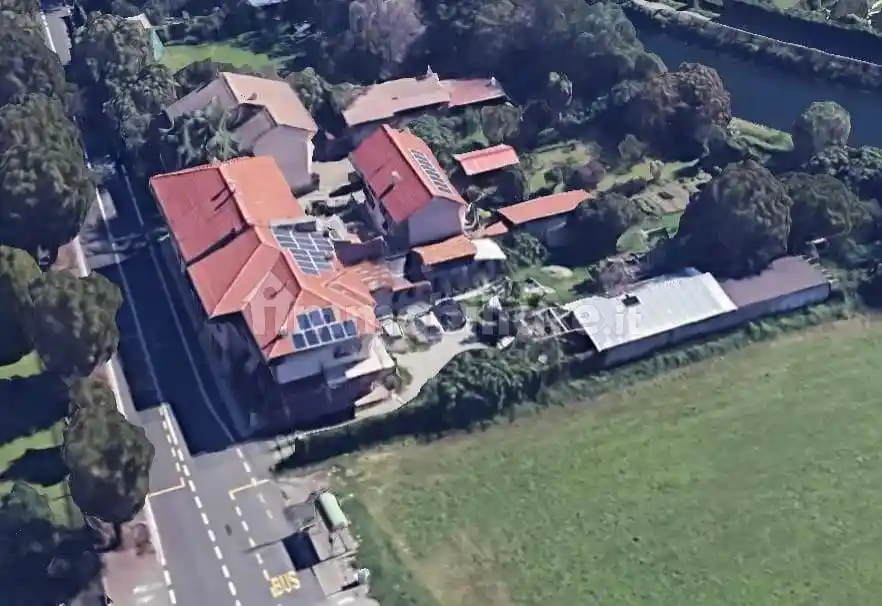 Casa indipendente in vendita a Limbiate