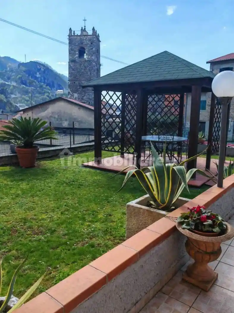 Casa indipendente in vendita a Carrara