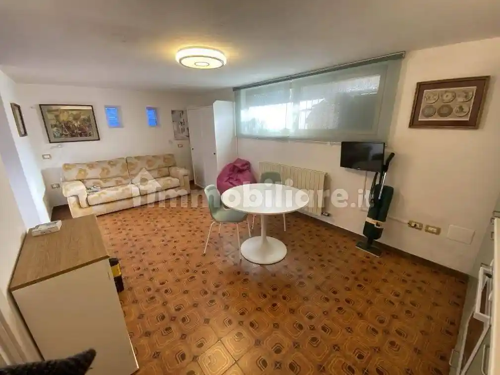 Appartamento in affitto a Carrara