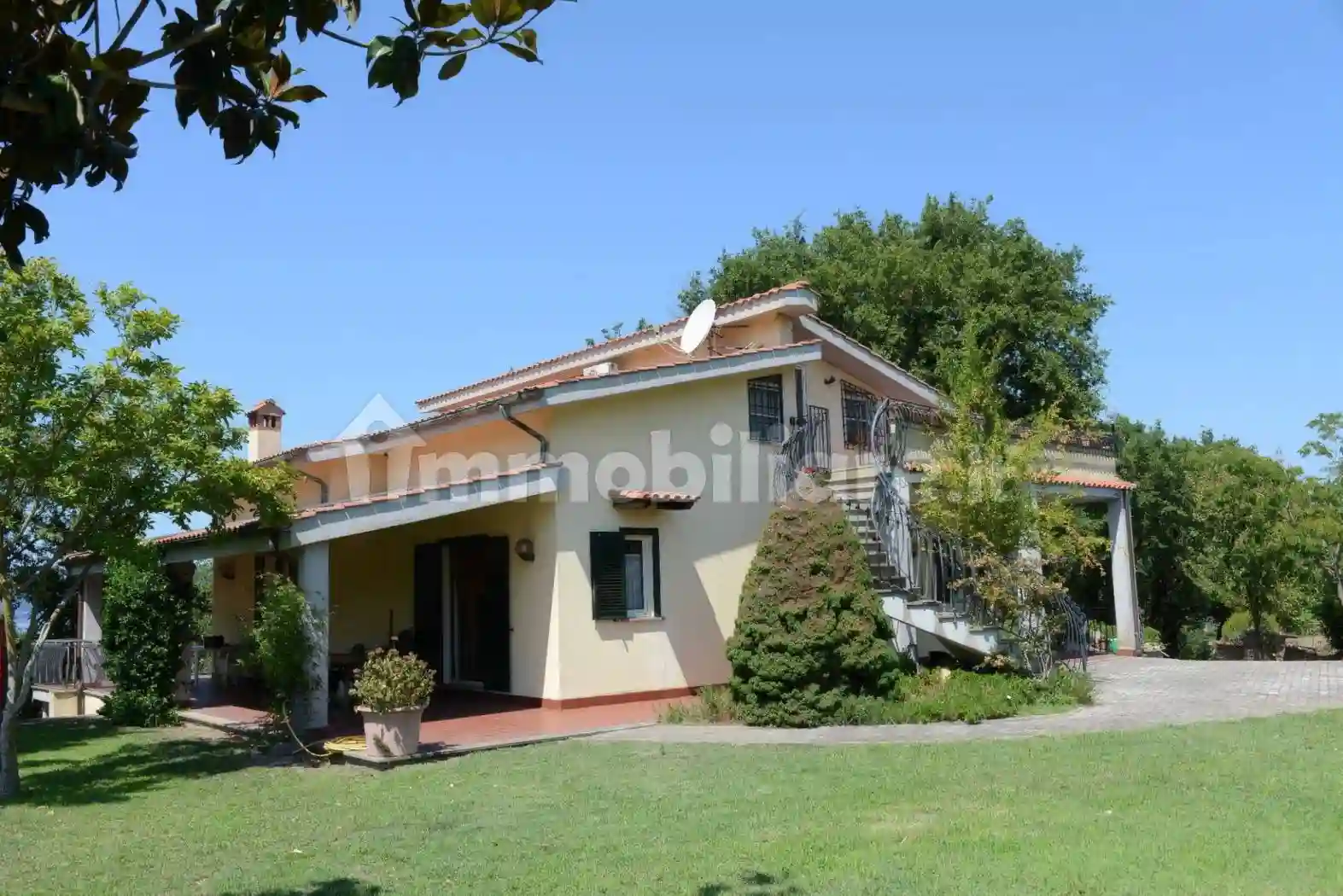 Villa - foto 2