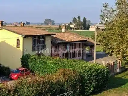Rustico - Casale in vendita a Pieve Porto Morone