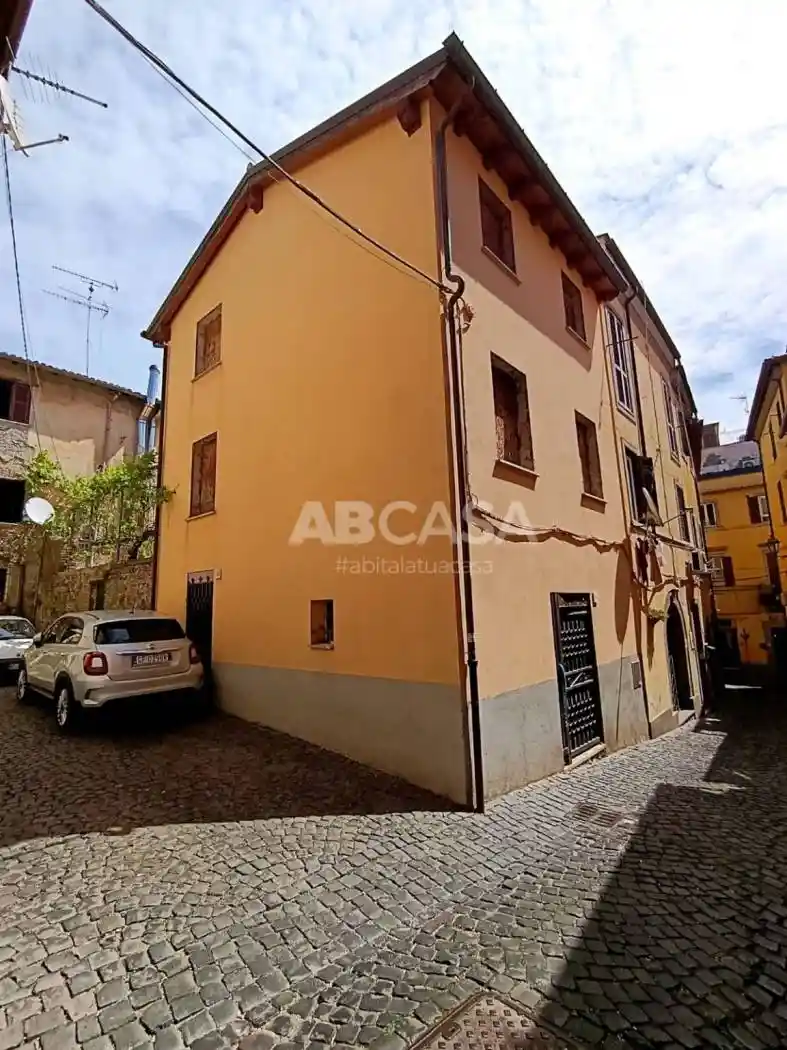 Casa indipendente in vendita a Velletri