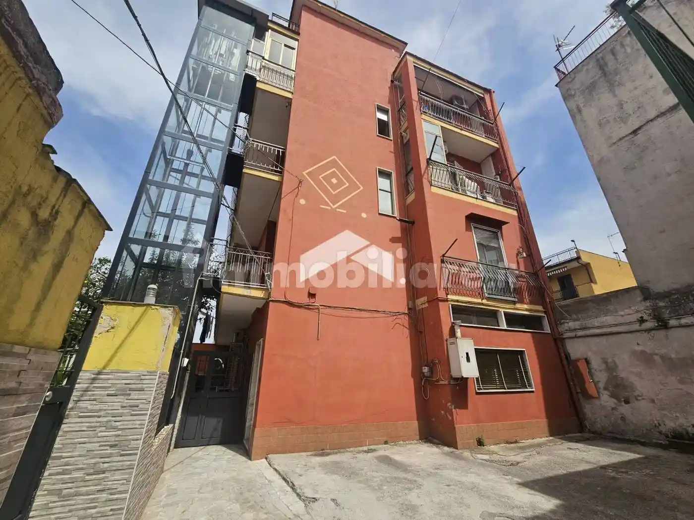 Appartamento in vendita a Napoli