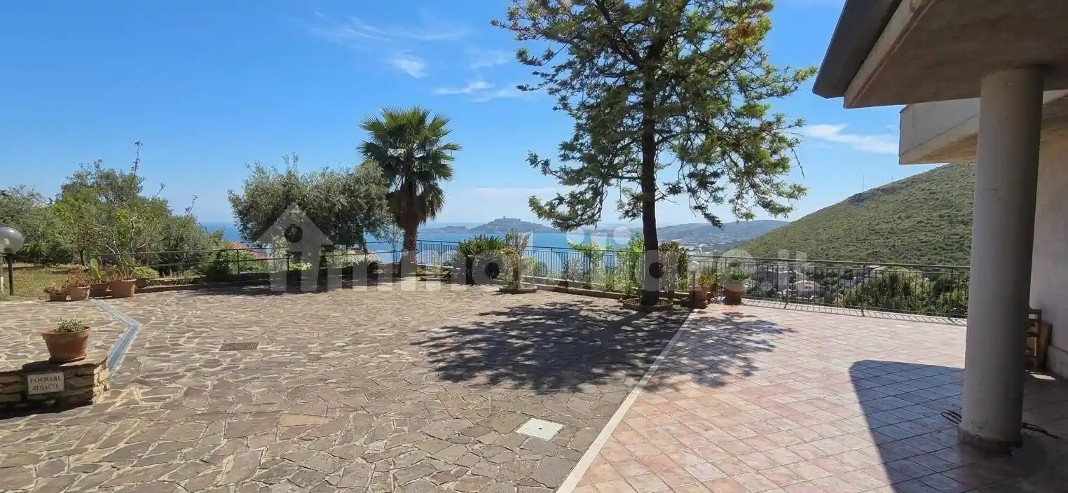 Villa in vendita a Formia