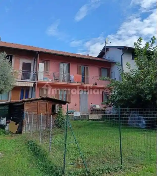 Appartamento in vendita a Brebbia