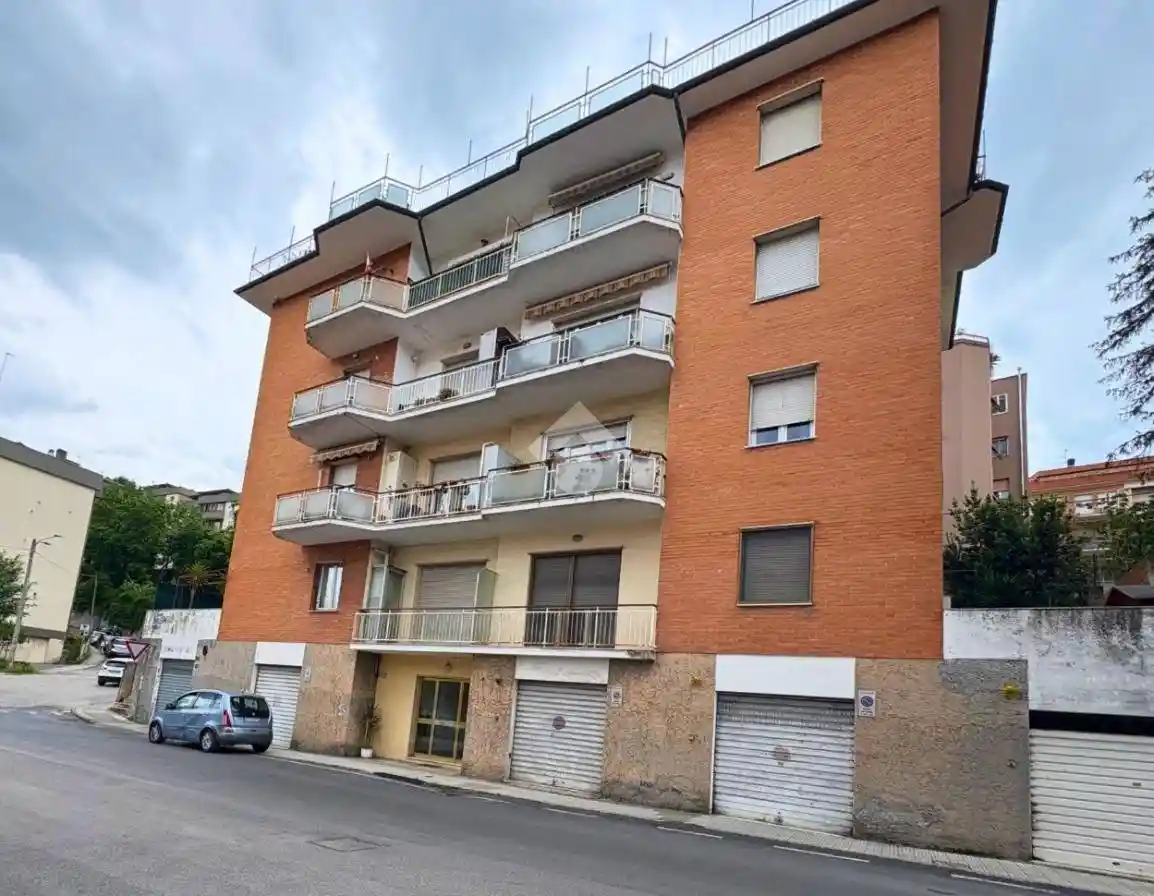 Appartamento in vendita a Ancona